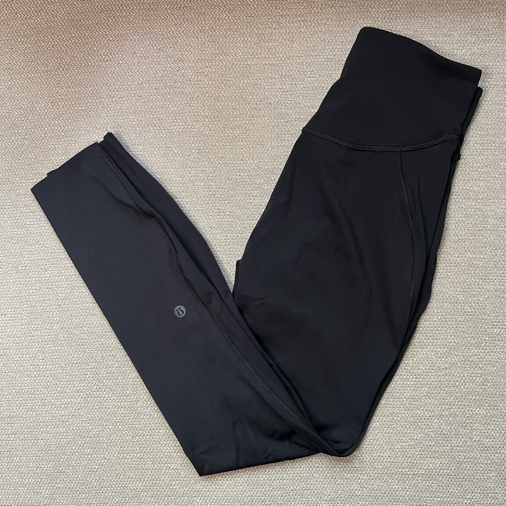 lululemon Base Pace 25 in black 4